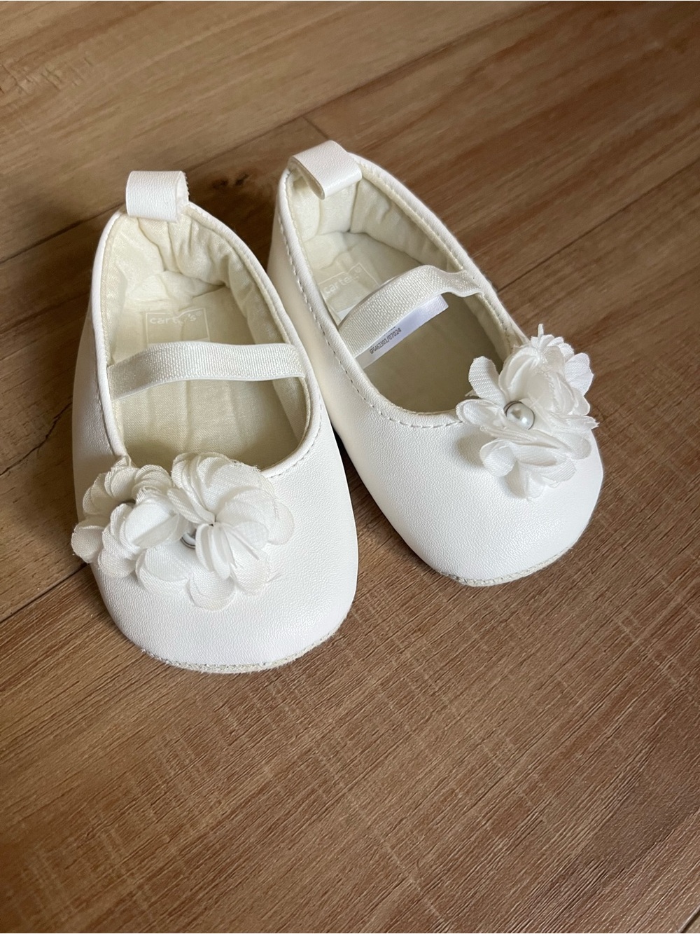Carter’s Baby Girls White Flower Dress Shoes Special Occasion shoes 3-6m